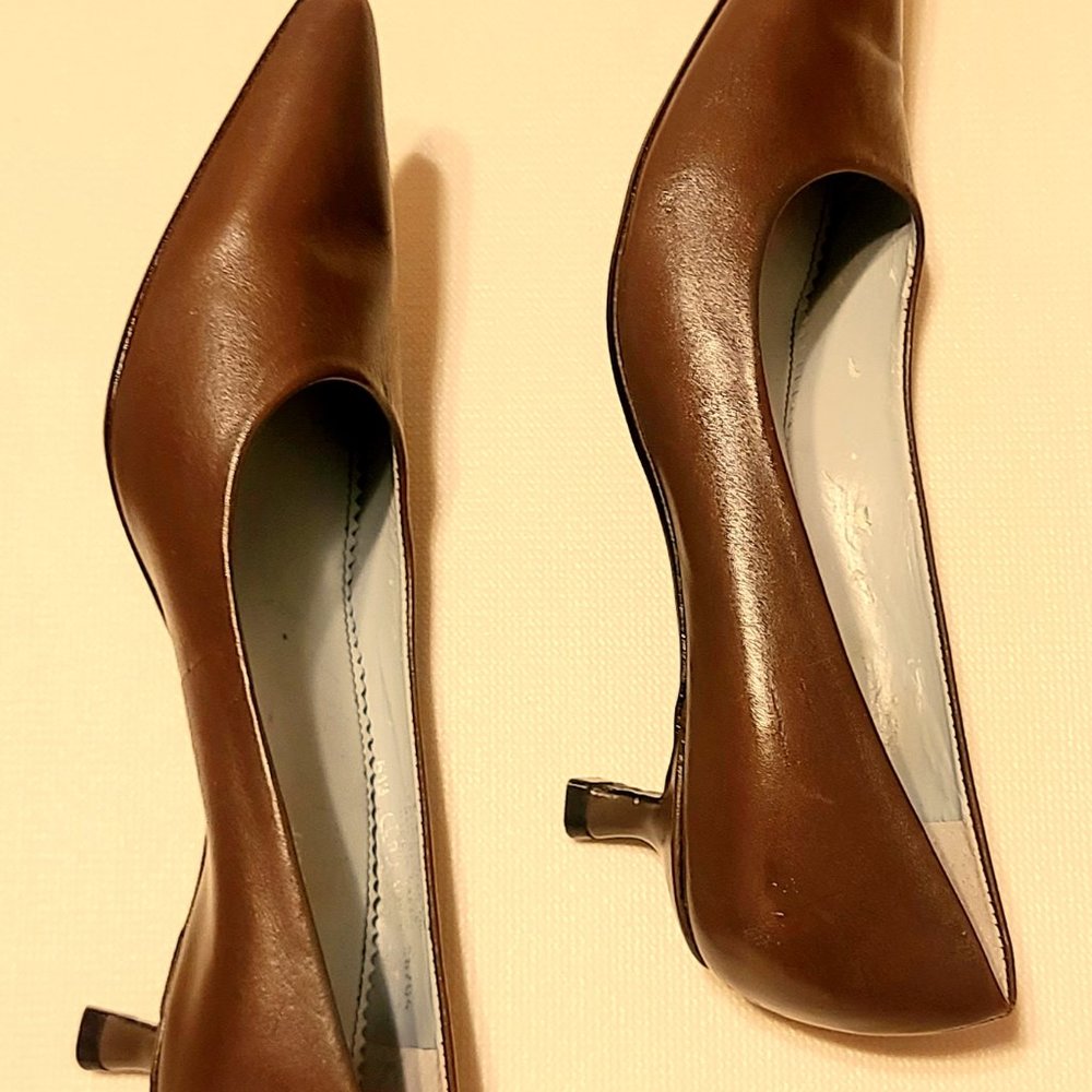 Etienne Aigner heels